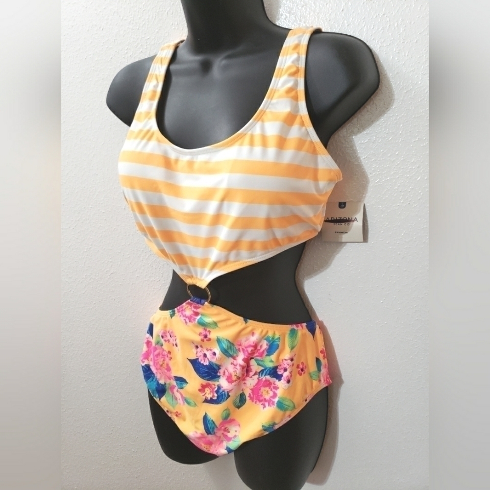 Arizona one-piece swimsuit - Picture 2 of 8